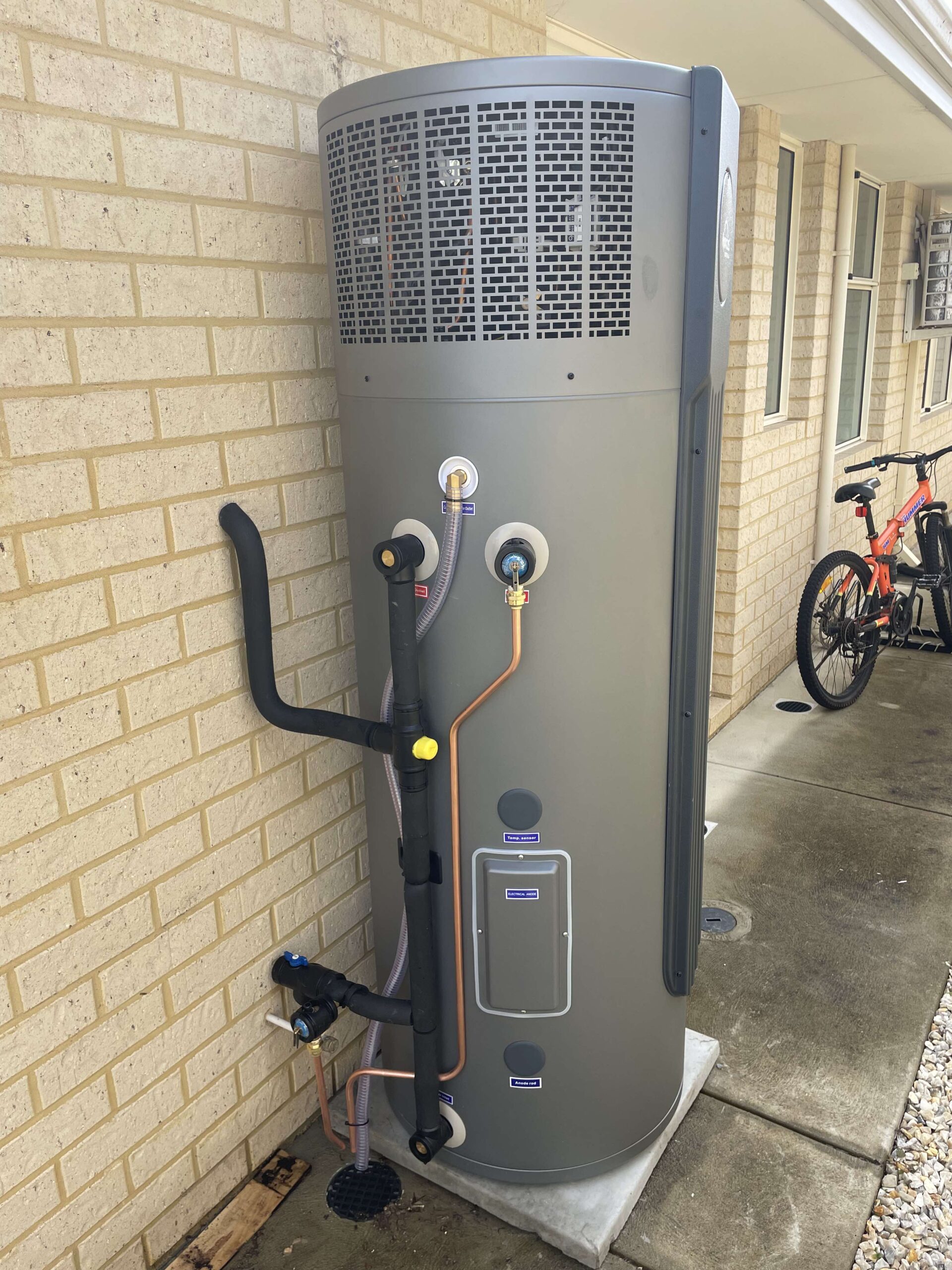 Apricus heat pump in baldivis