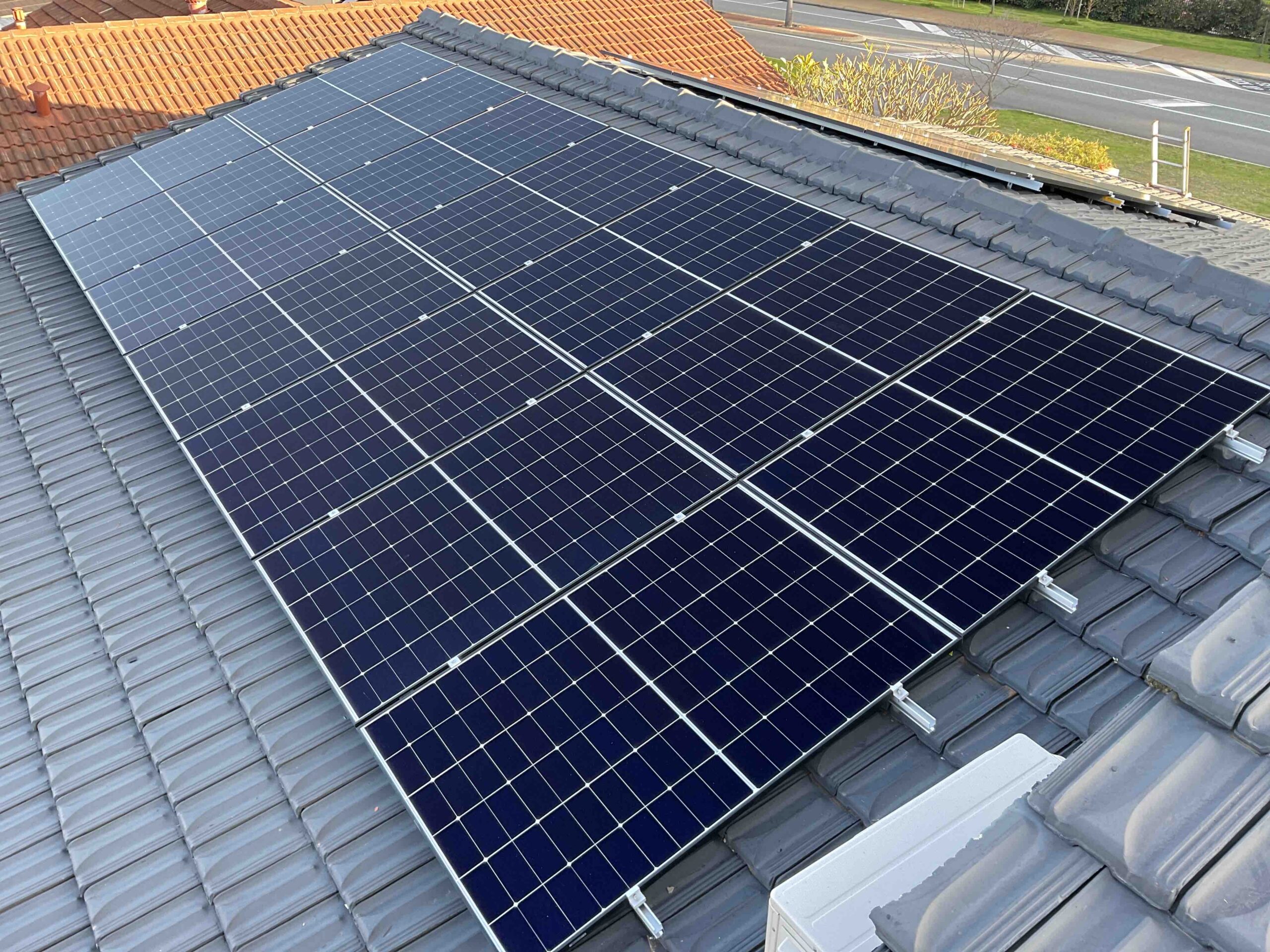 solar battery in Carine