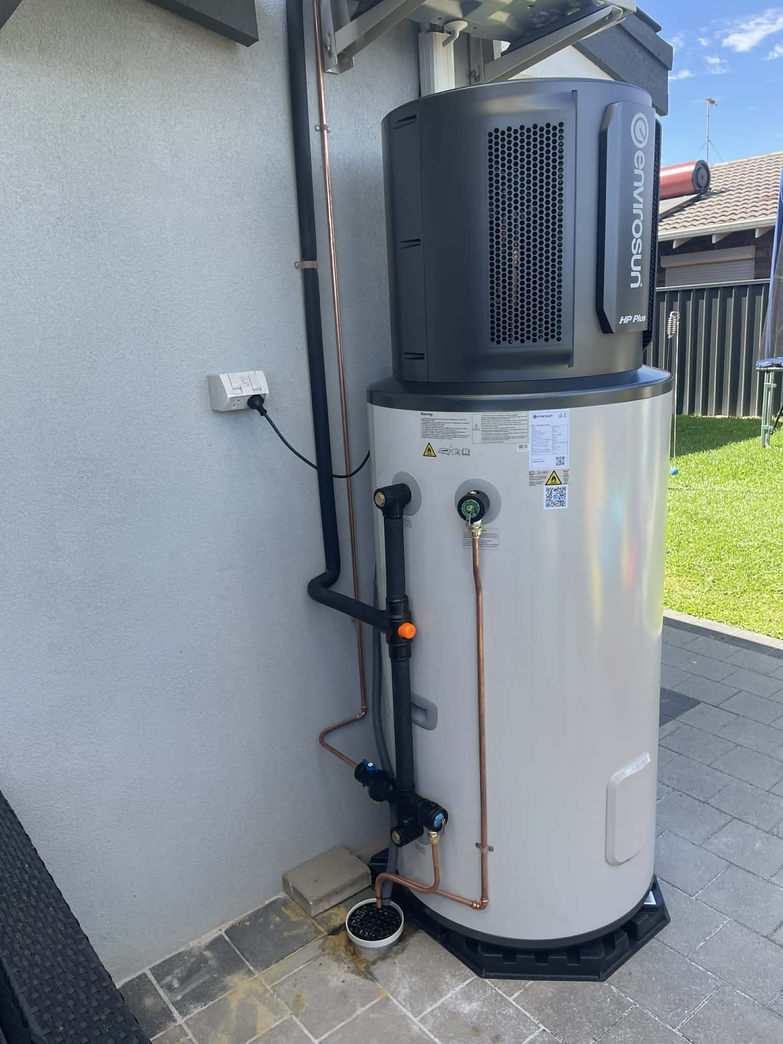 Heat pump installation in Kallaroo by Urban Future