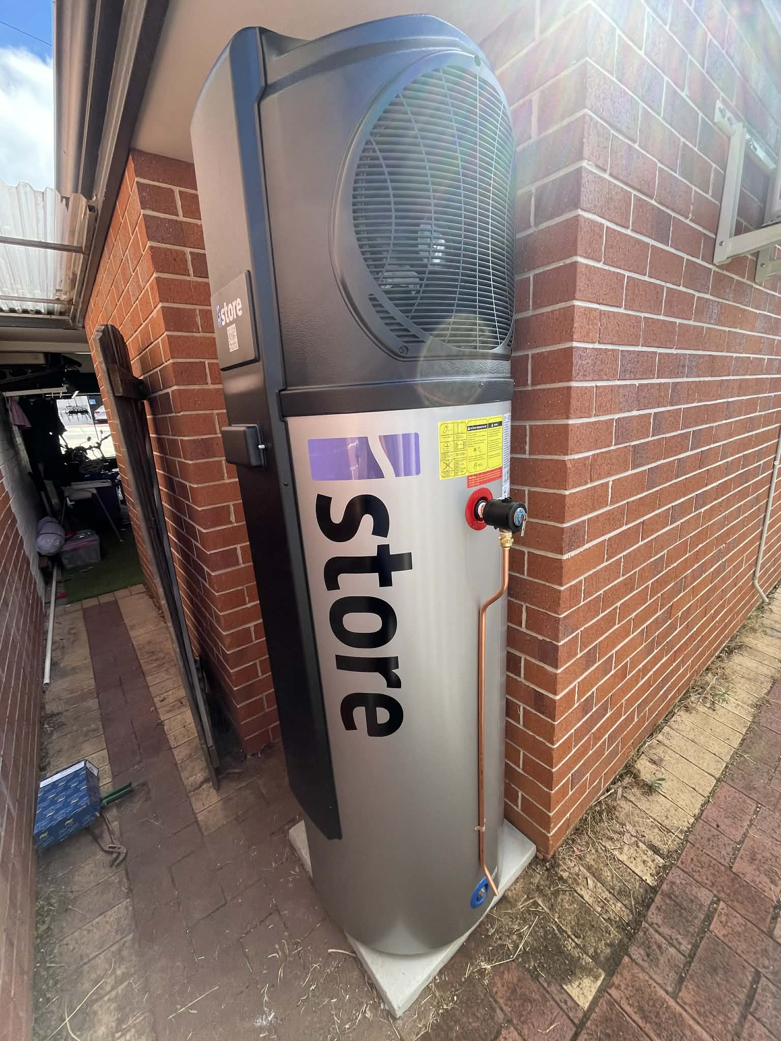 Heat pump hot water system installation in Scarborough Perth